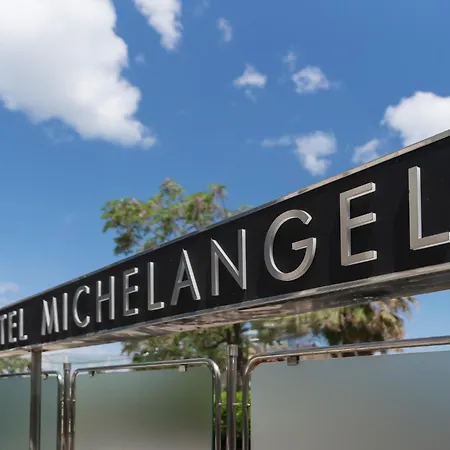 Michelangelo 4*