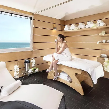 Michelangelo Hotel 4*