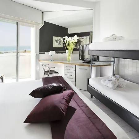 Michelangelo Hotel 4*