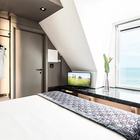 Michelangelo Hotel 4*