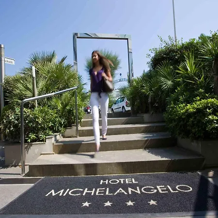 ホテル Michelangelo