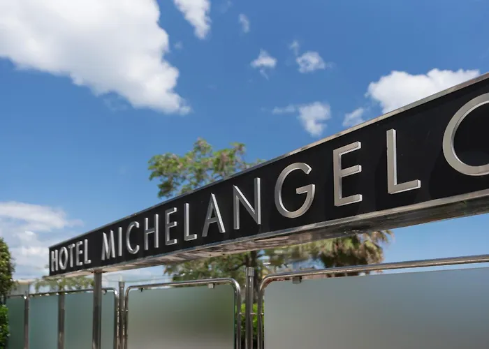 Michelangelo 4*