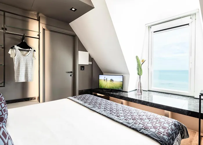 Michelangelo Hotel 4*